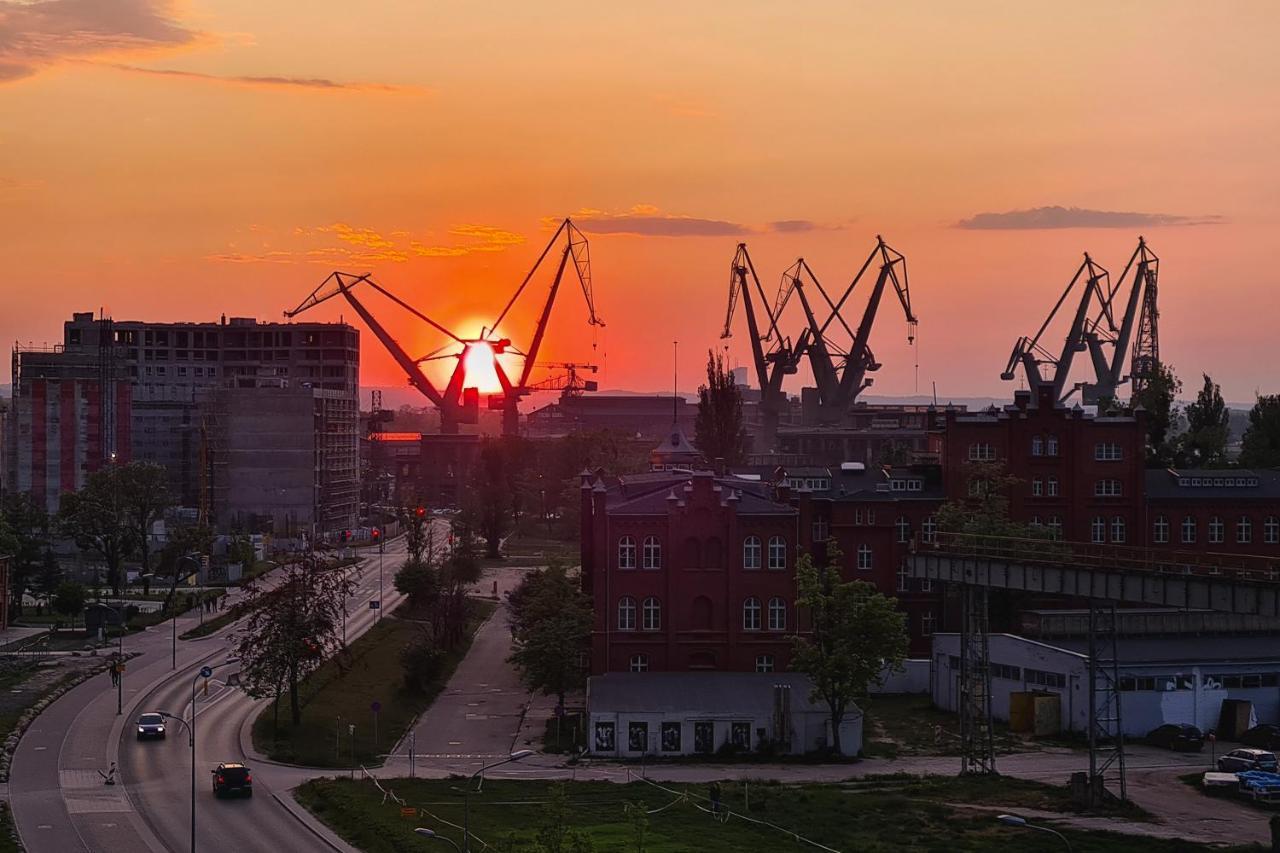 Flatbook - City Center Apartments Doki Living Gdańsk Kültér fotó