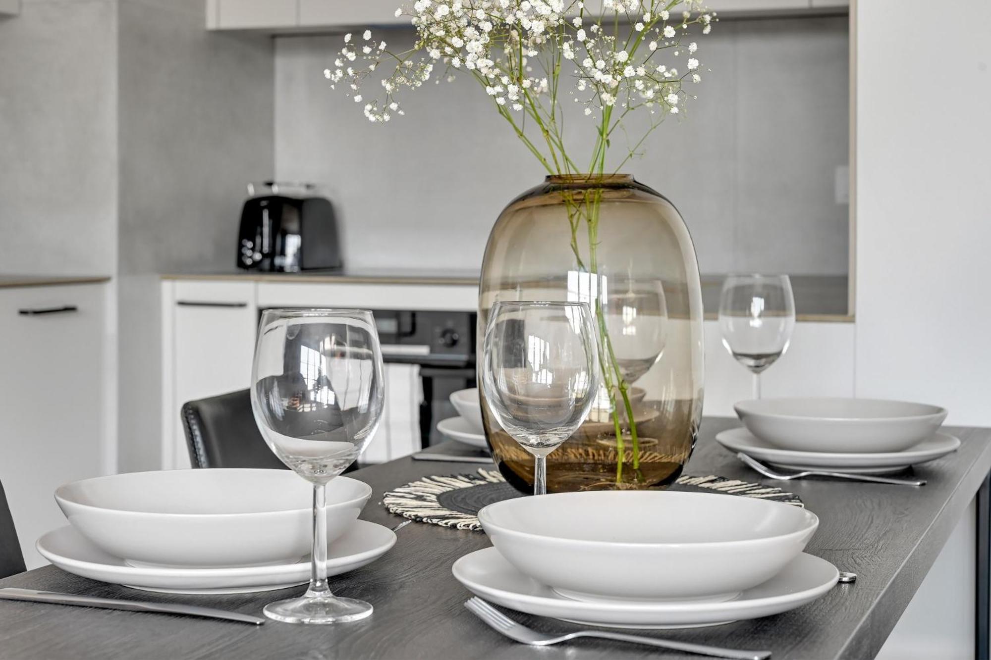 Flatbook - City Center Apartments Doki Living Gdańsk Kültér fotó